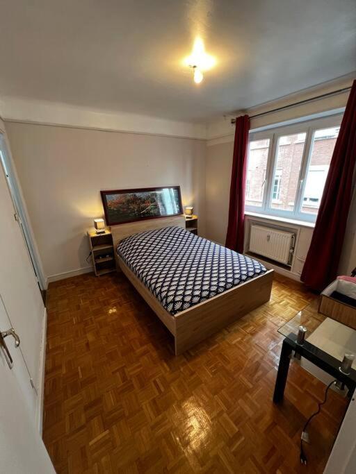 Appartement Avec Balcon En Centre Ville Bourges Exterior foto